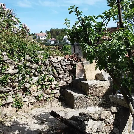 Artesano I Y Iii Kır Evi Navarredonda de Gredos