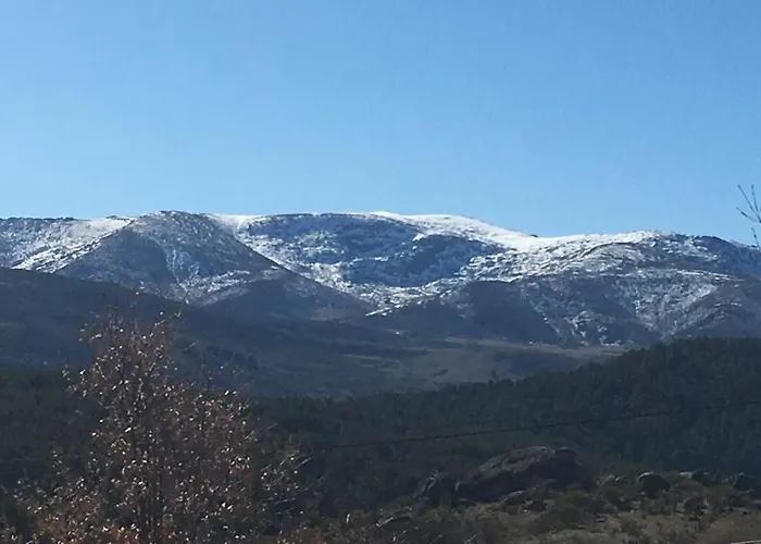 Artesano I Y Iii 나바레돈다 데 그레도스