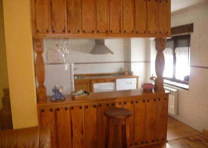 Artesano I Y Iii 나바레돈다 데 그레도스