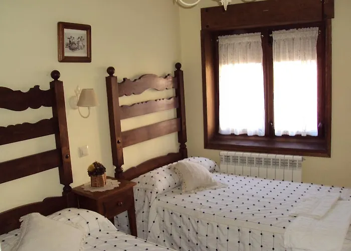 Artesano I Y Iii 나바레돈다 데 그레도스