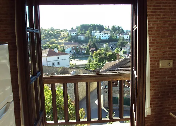 Artesano I Y Iii 나바레돈다 데 그레도스